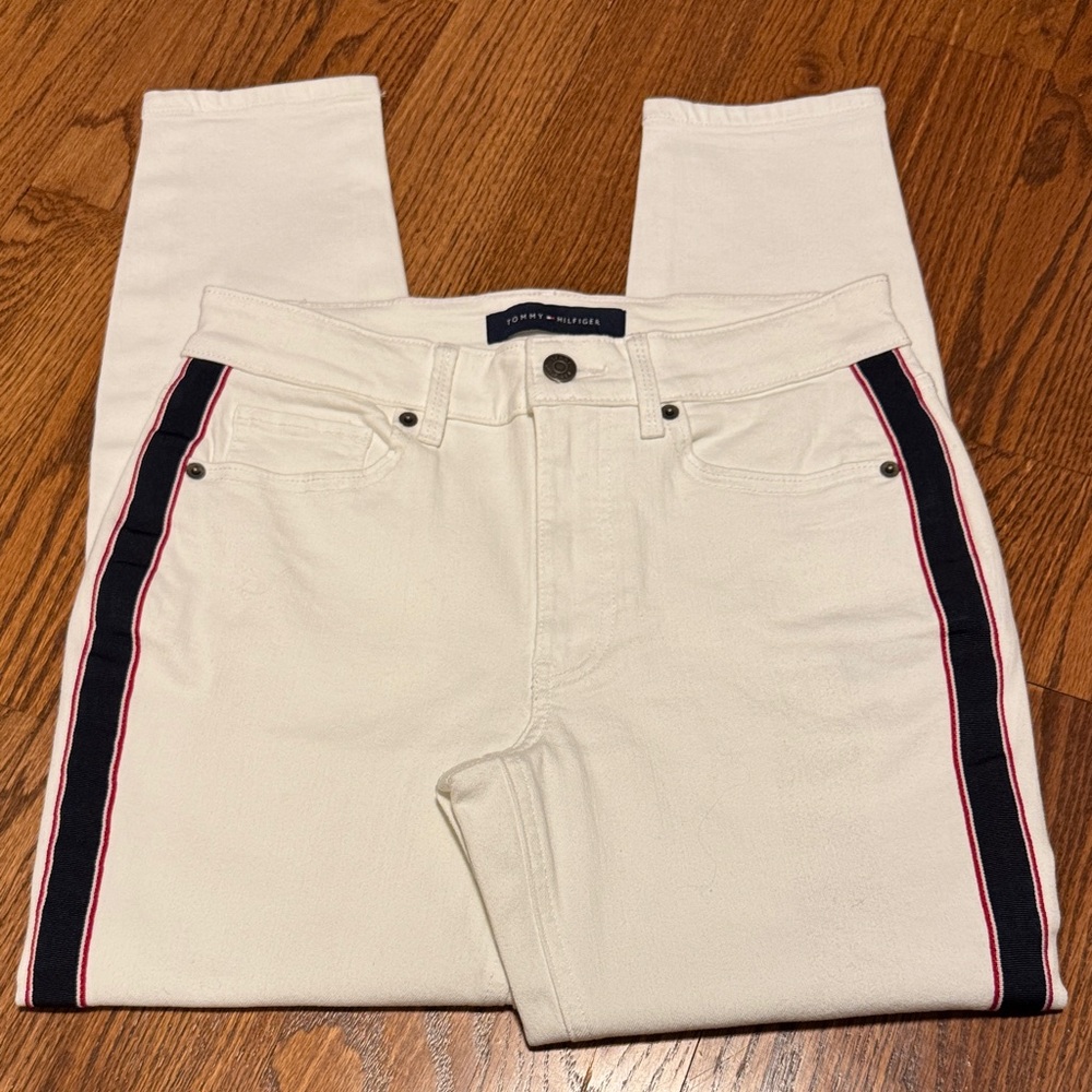 Tommy Hilfiger Tribeca skinny white jeans with side stripe - size 4